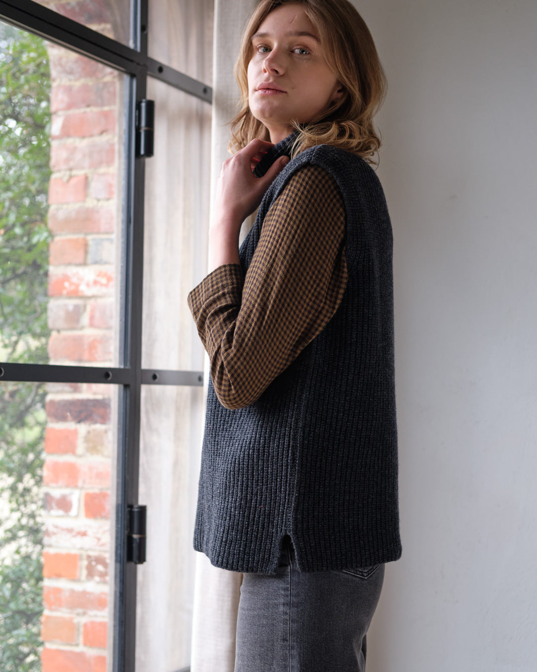 Lisa Sleeveless Jumper – BIBICO