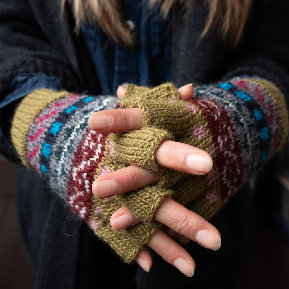 Isla Fair Isle Fingerless Gloves in Lime