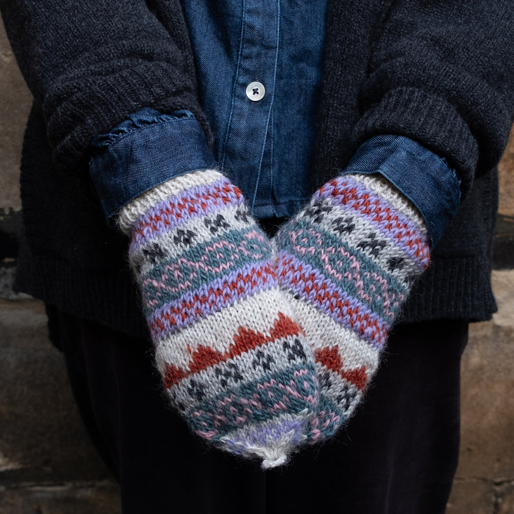 
                      
                        Agnes Fair Isle Mittens
                      
                    