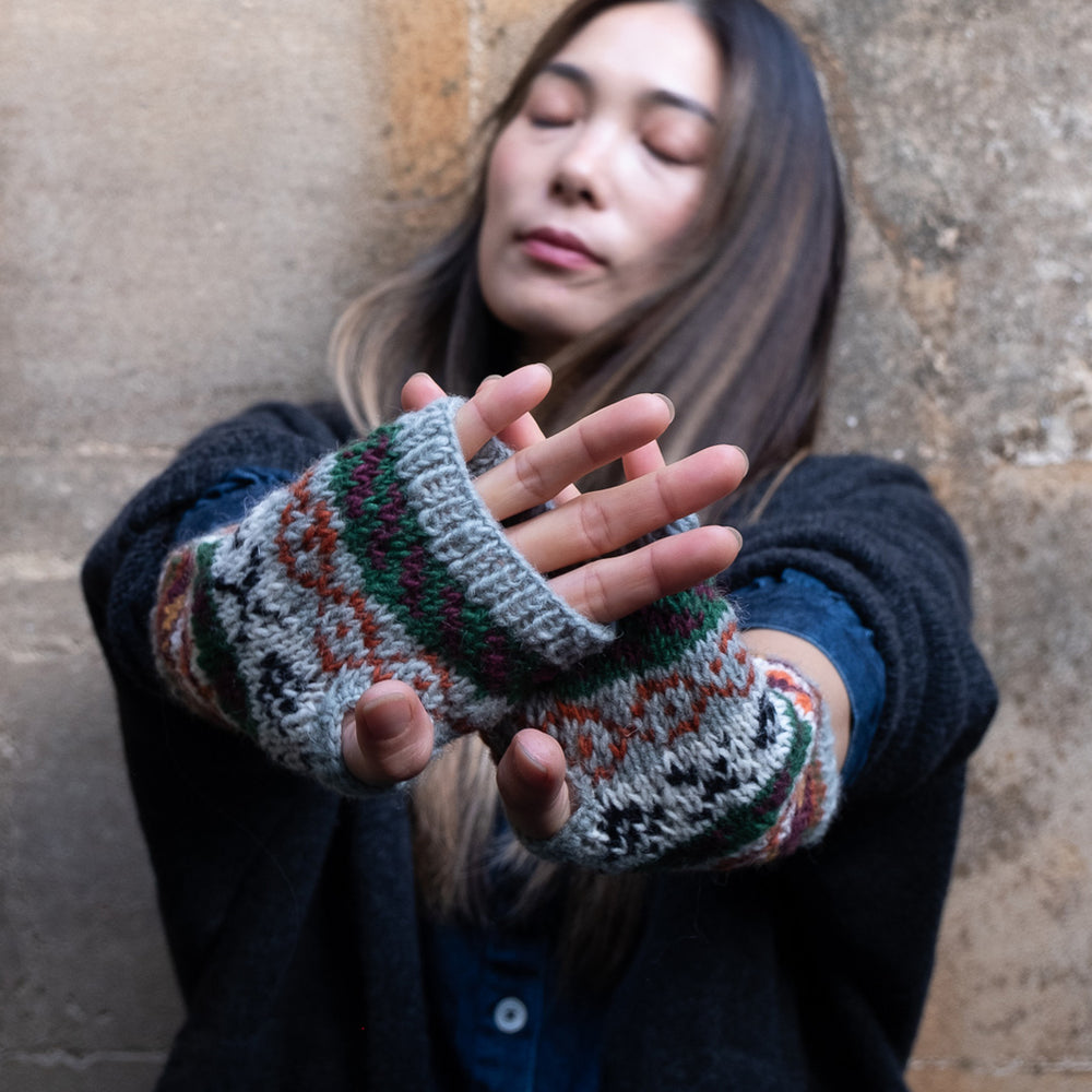 Liv Fair Isle Fingerless Mittens in Mint