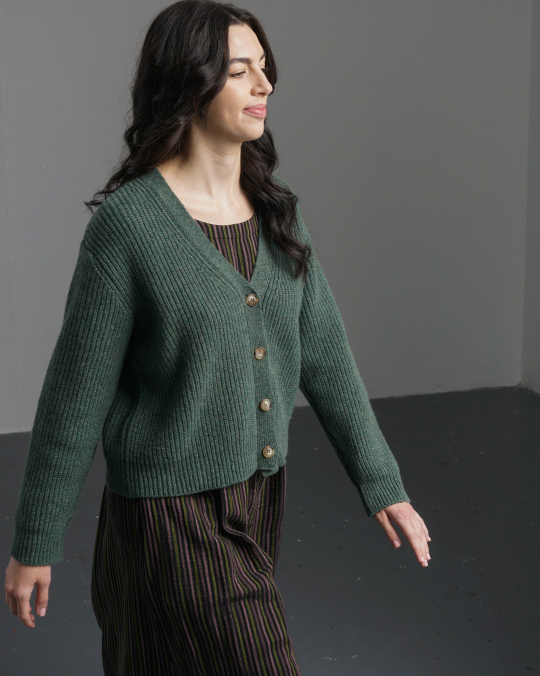 Amita Ribbed Cardigan – Pure Lambswool Cropped Knit with Buttons