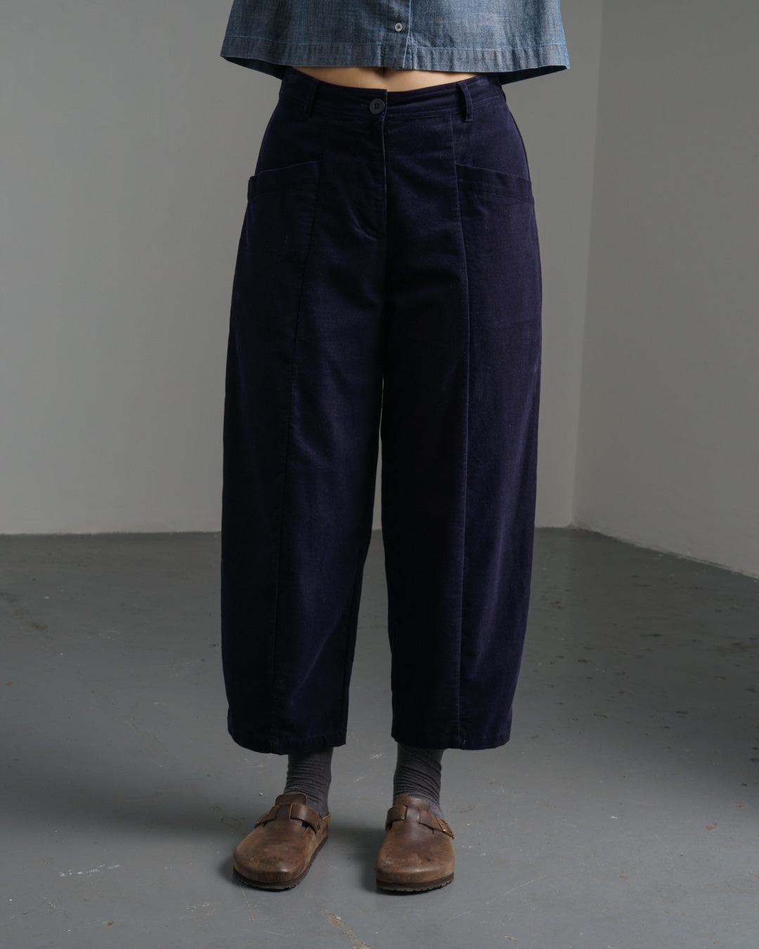 Lorren Barrel Leg Trousers – Navy Corduroy Trousers with Elastic