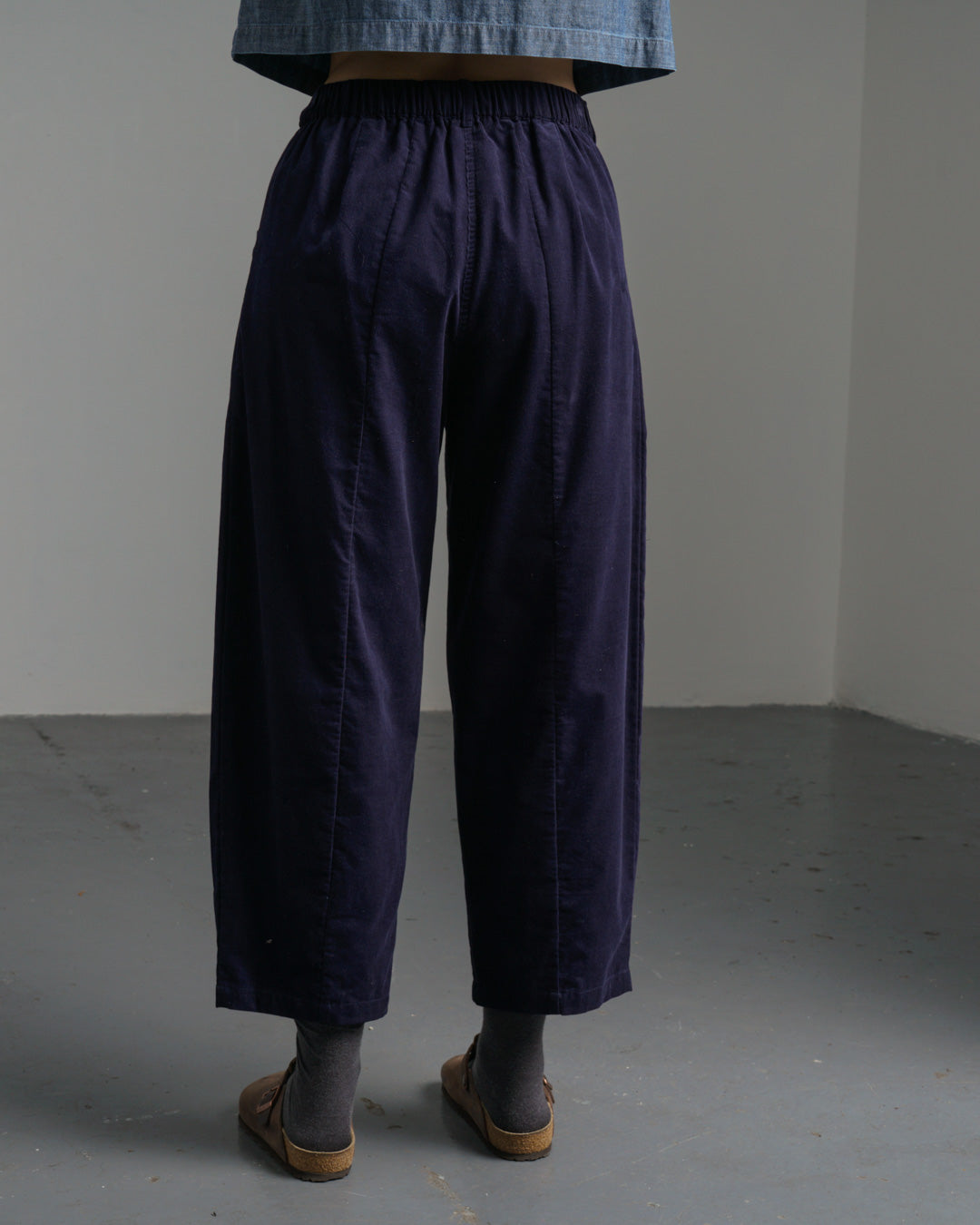 Lorren Barrel Leg Trousers