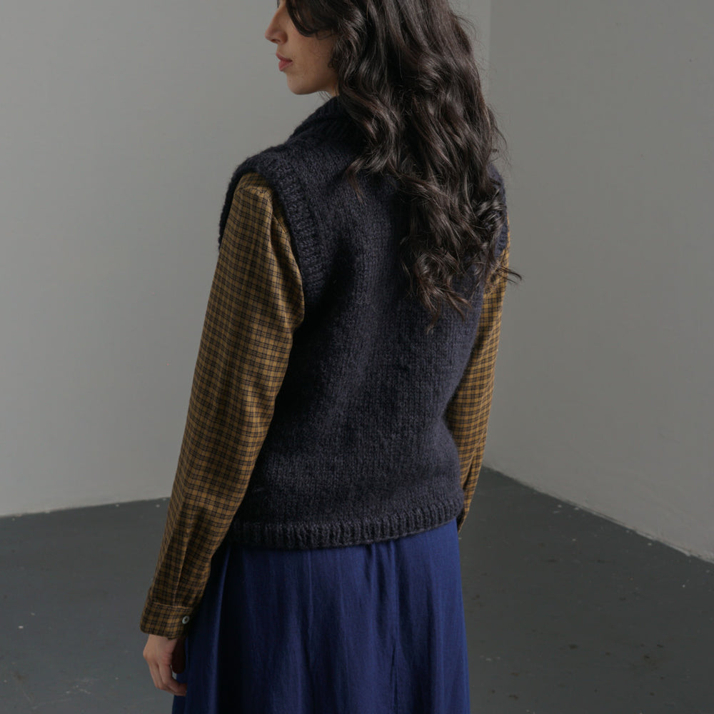 
                      
                        Peppa Buttoned Vest - BIBICO
                      
                    