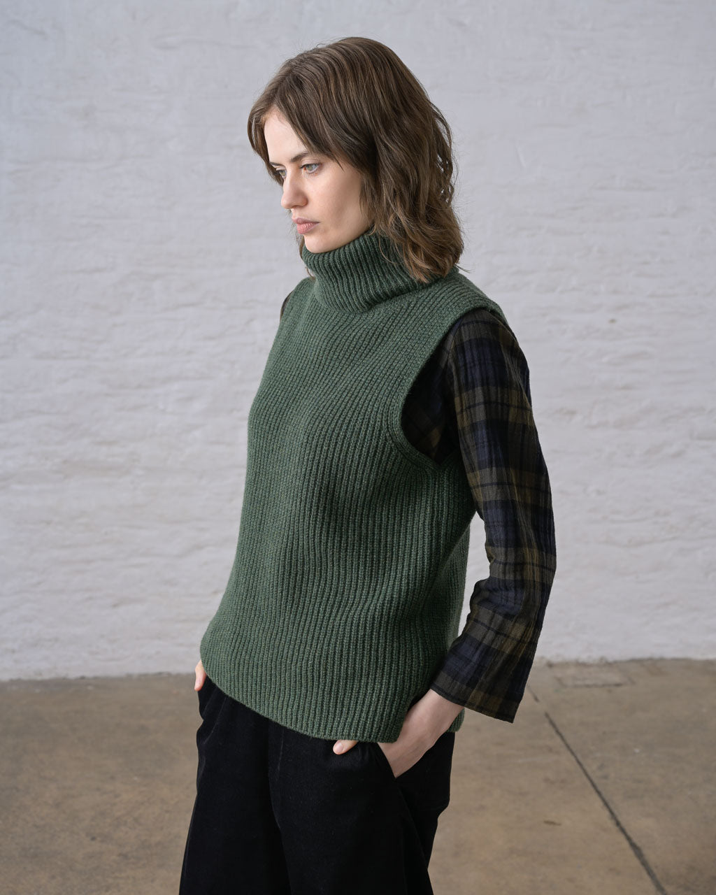 LISA SLEEVELESS JUMPER - BIBICO