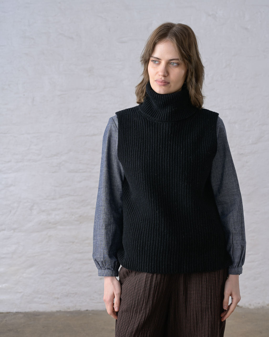 LISA SLEEVELESS JUMPER - BIBICO