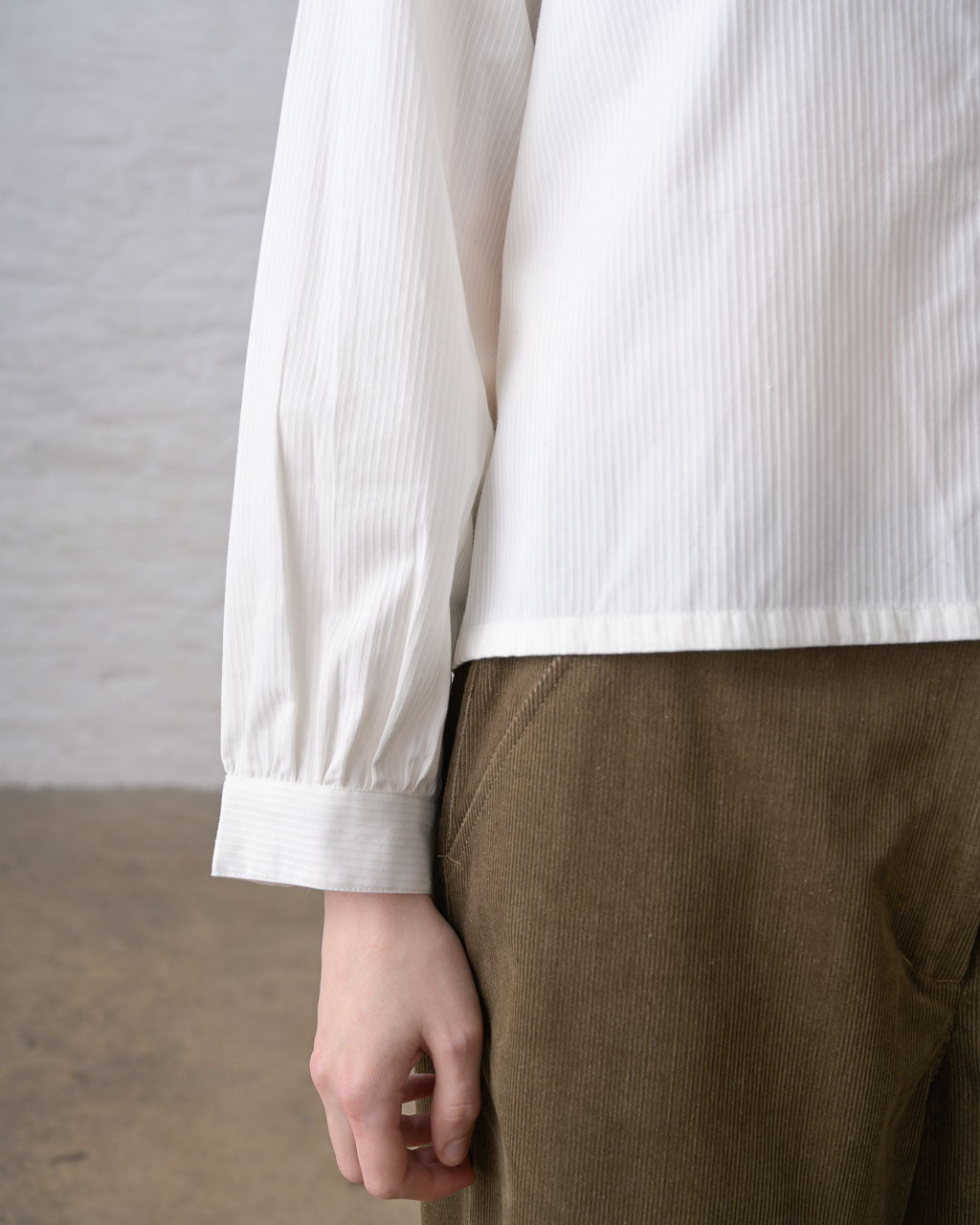 Ada Cropped Blouse - BIBICO