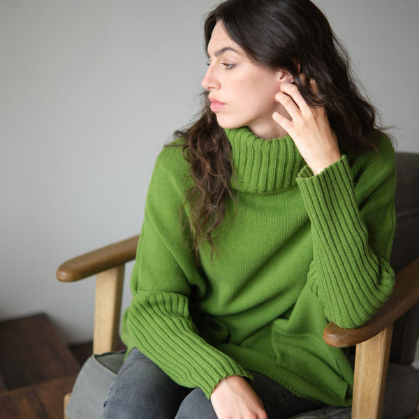 Adela Batwing Wool Jumper With Cowl Neck - Pistachio Green