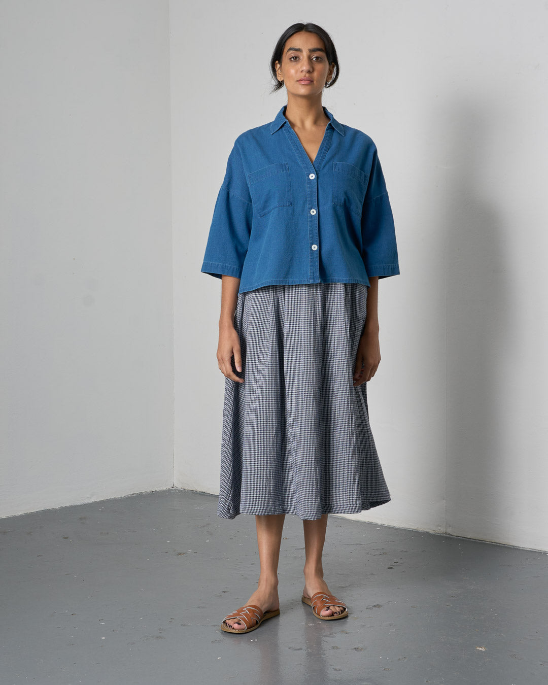 スカート Bibiy. ODETTE BOA PLEATED SKIRT Wander Navy White Check Midi Skirt – Soft Double Gauze Cotton | By