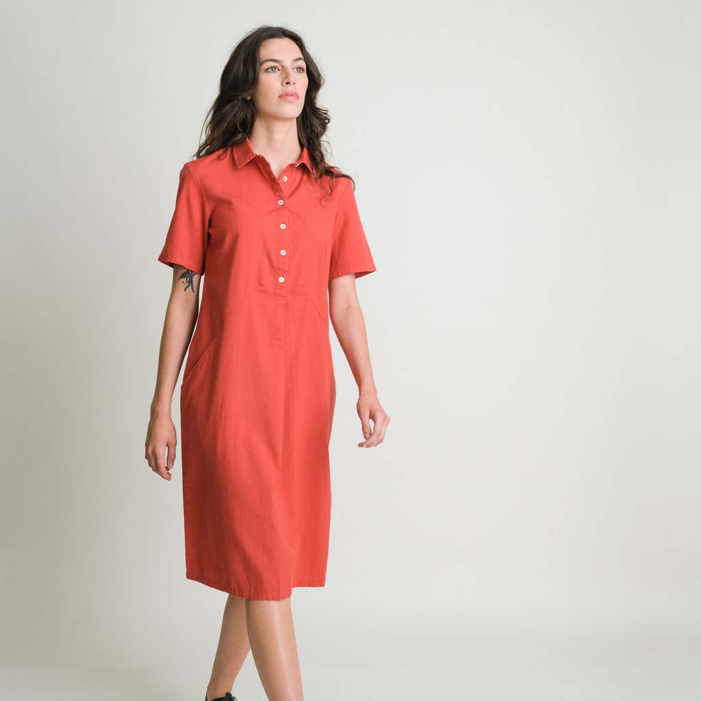 Short sleeved red shirt dress